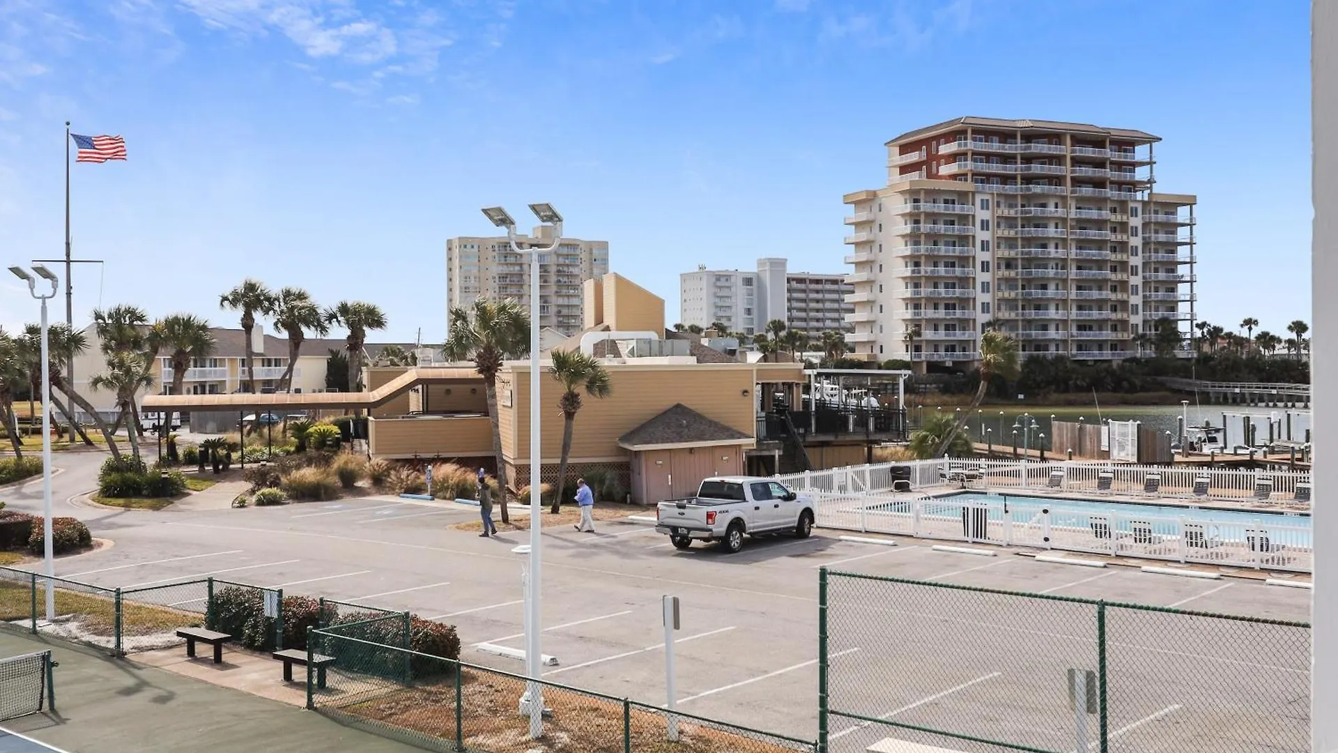 Sandpiper Cove 4133- By Holiday Isle Properties Destin